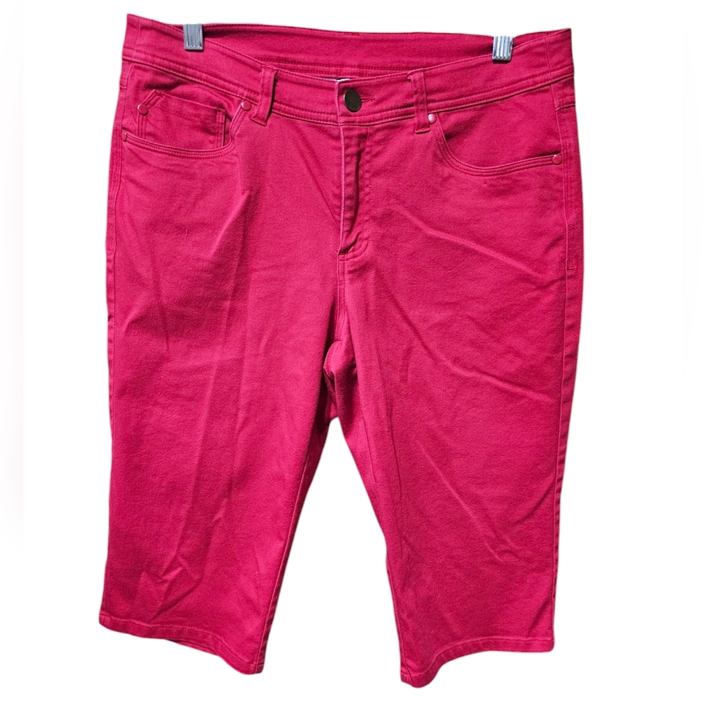 Vibrant Red Christopher & Banks Capris Size‎ 8